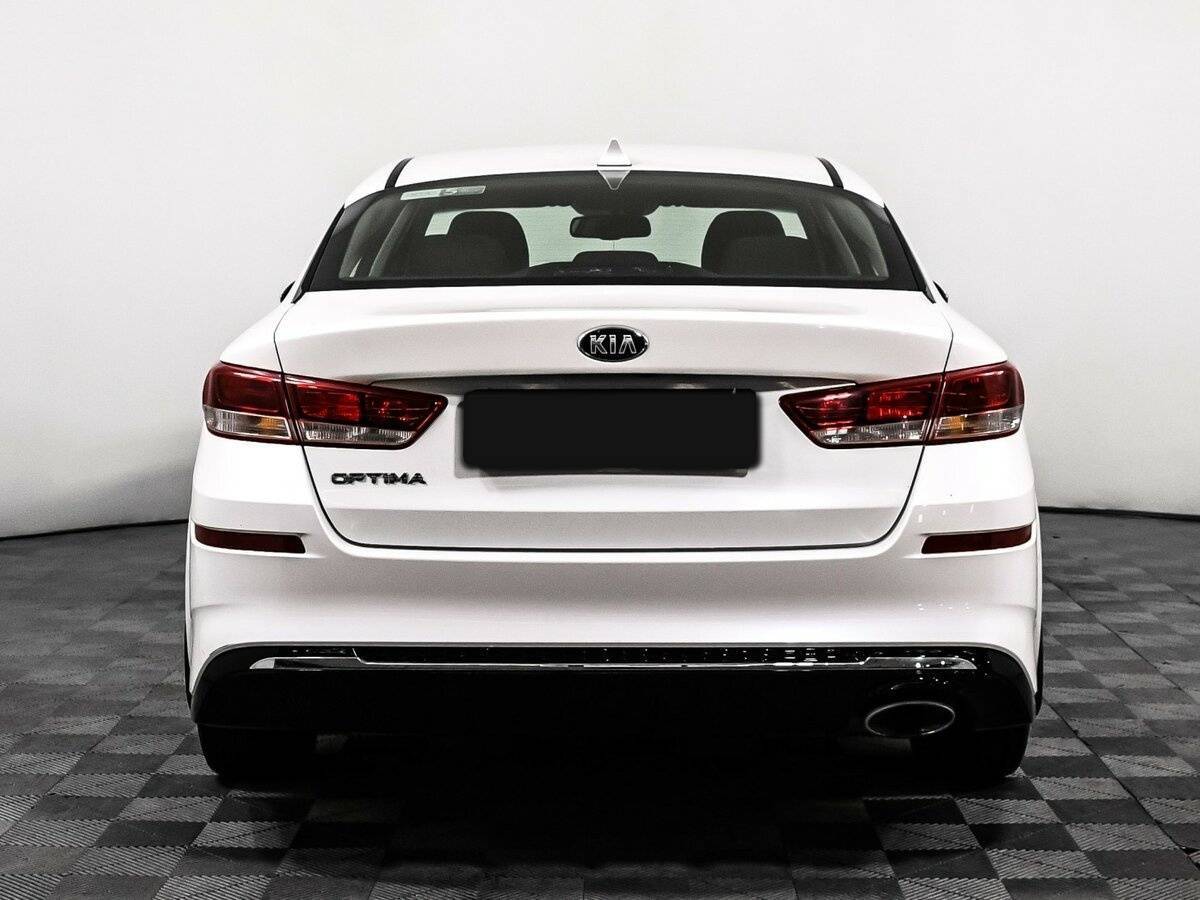 Kia Optima 2018 года с пробегом. Фото: #5
