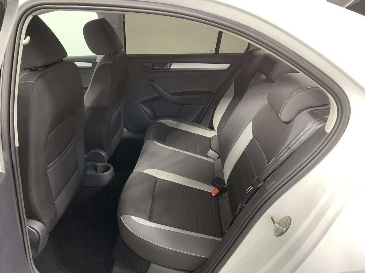 Skoda Rapid 2019 года с пробегом. Фото: #15