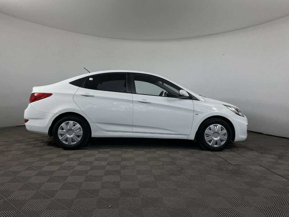 Hyundai Solaris 2012 года с пробегом. Фото: #3