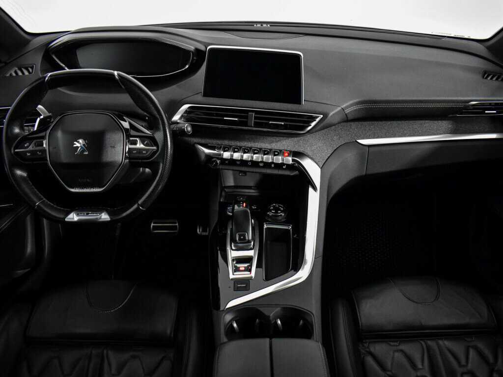 Peugeot 3008 2018 года с пробегом. Фото: #10