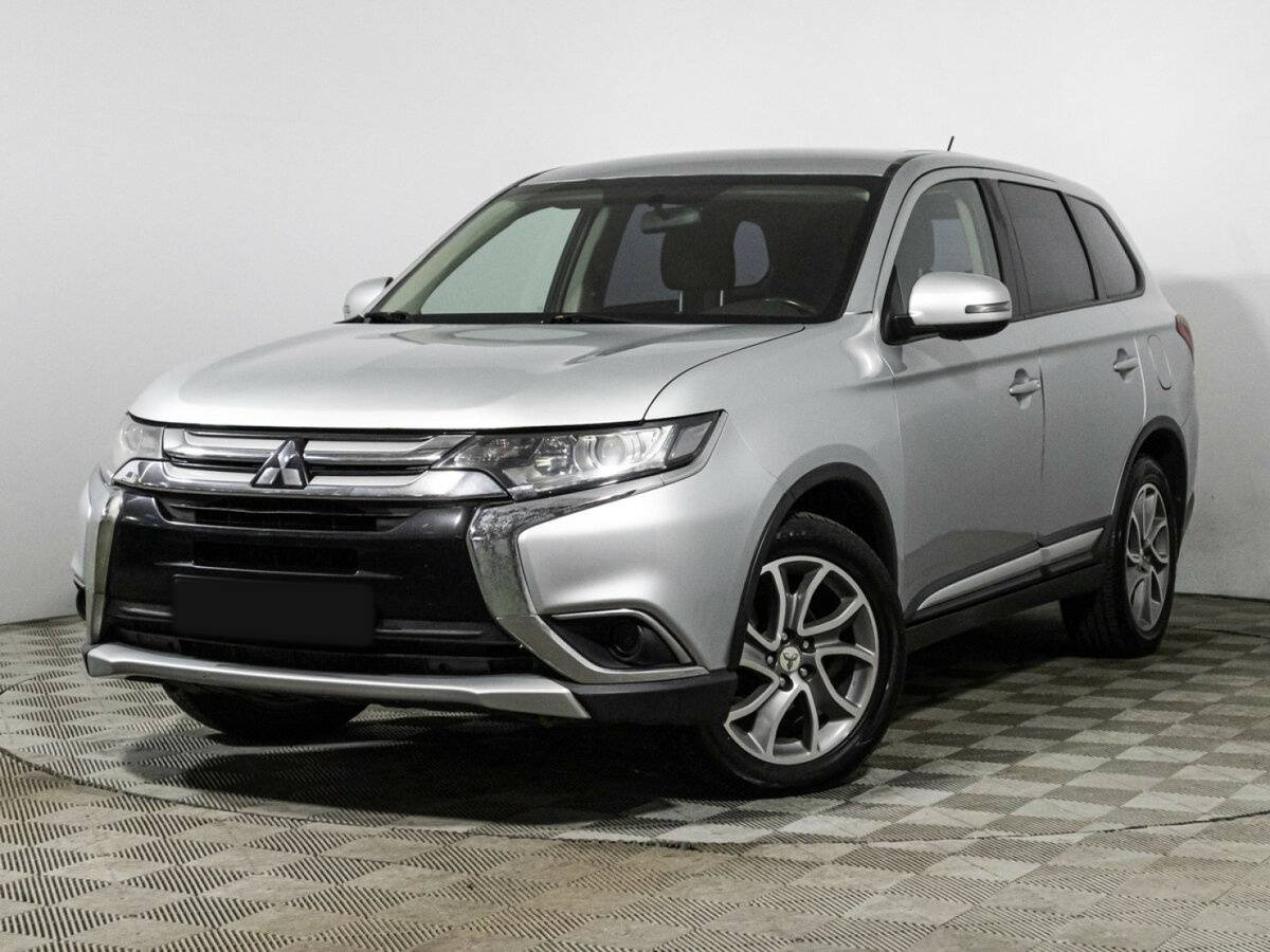 Mitsubishi Outlander 2016 года с пробегом. Посмотреть фото