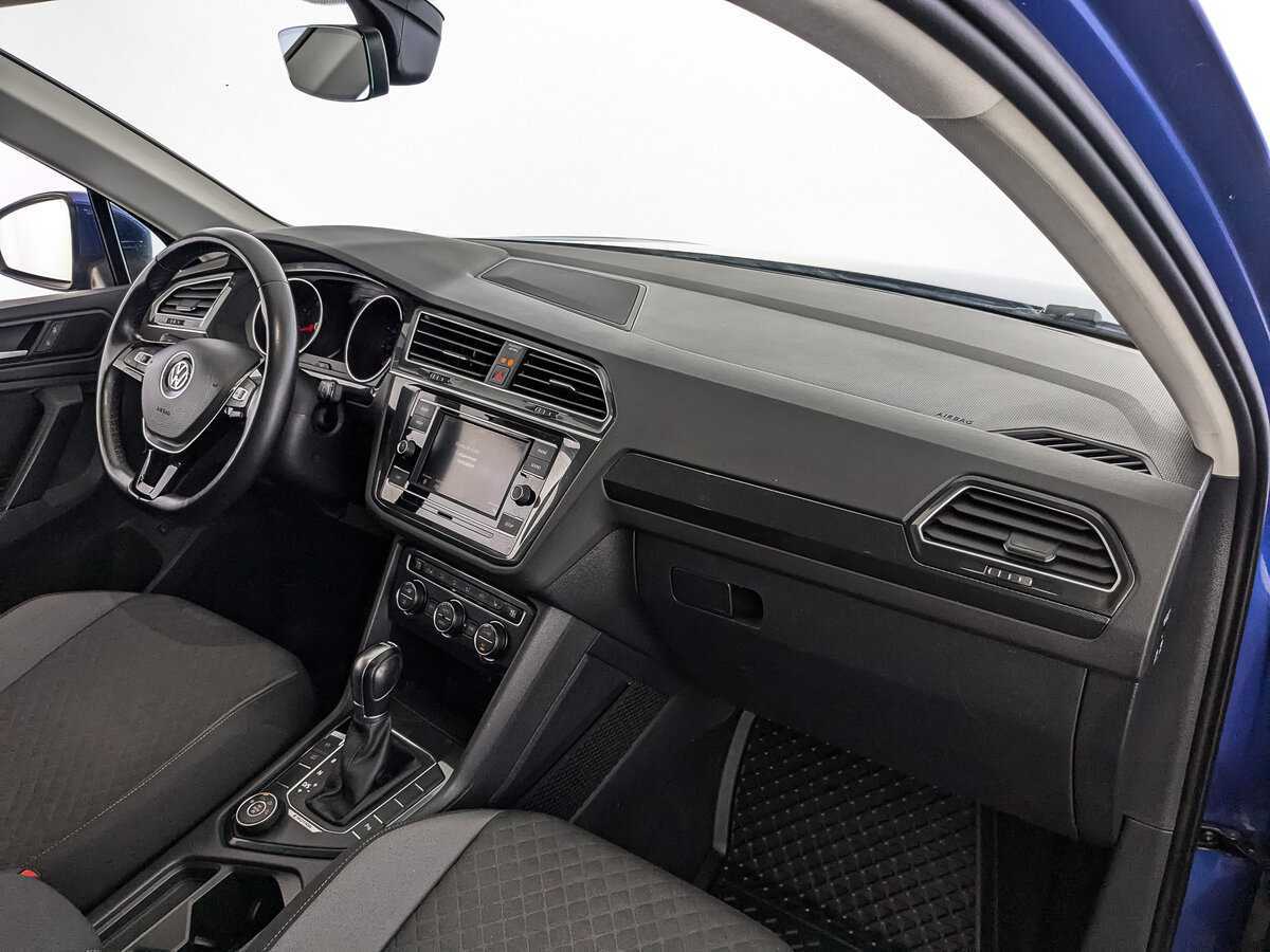Volkswagen Tiguan 2018 года с пробегом. Фото: #8