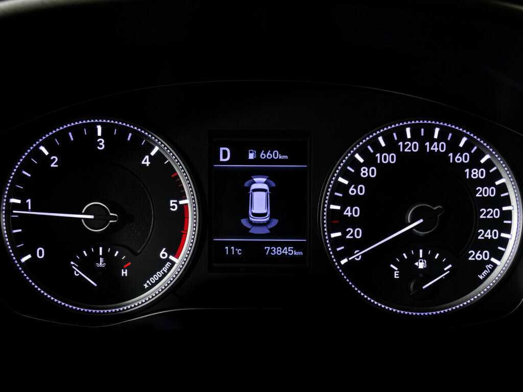 Hyundai Santa Fe 2018 года с пробегом. Фото: #27