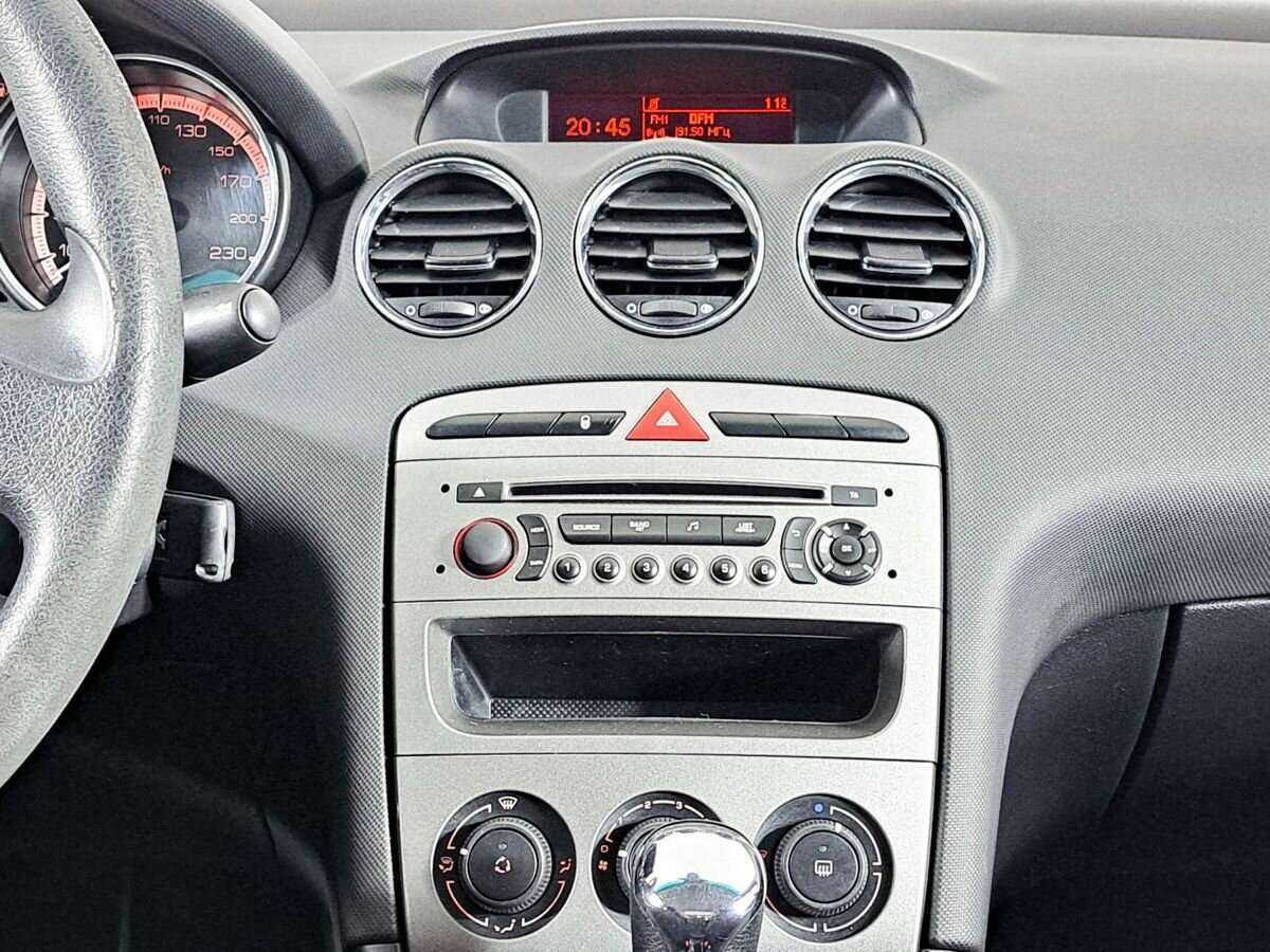 Peugeot 408 2013 года с пробегом. Фото: #10