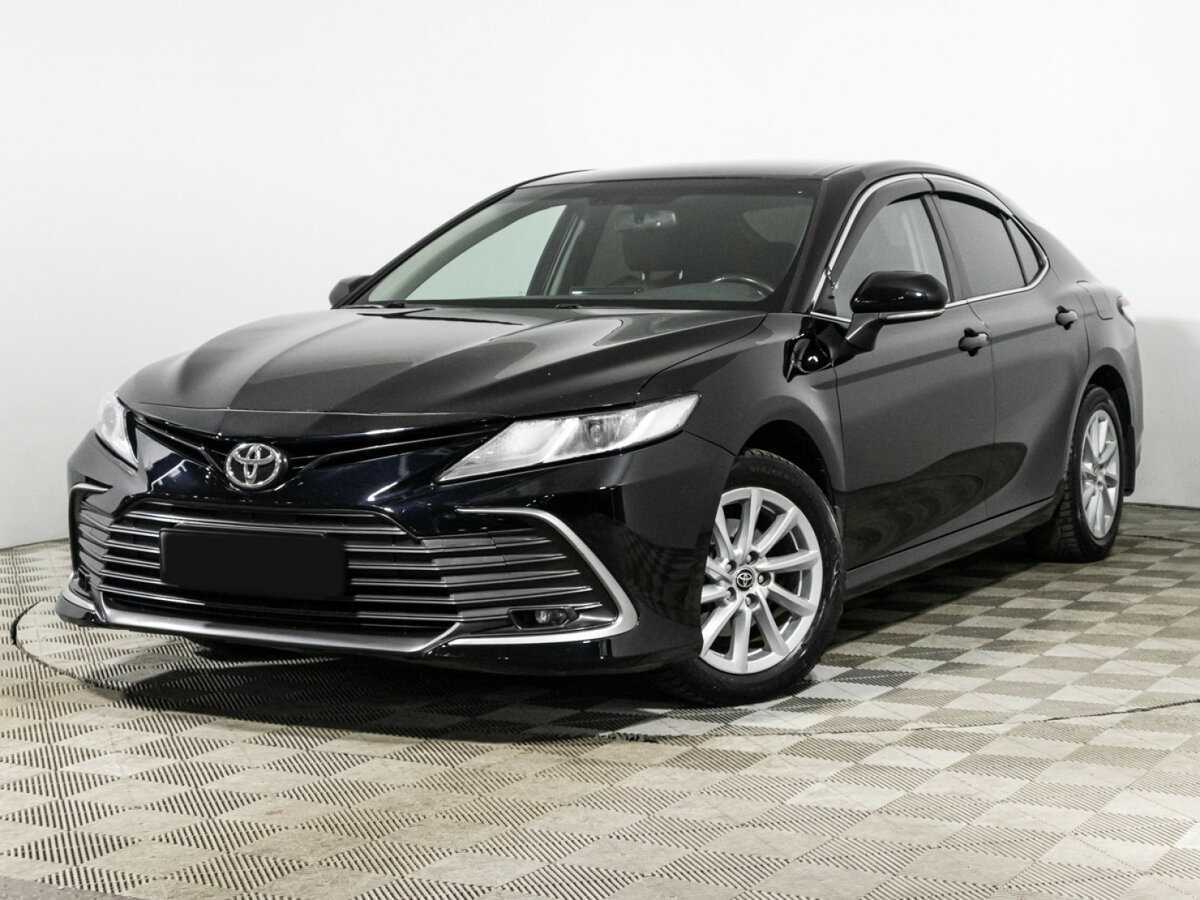 Toyota Camry 2022 года с пробегом. Посмотреть фото