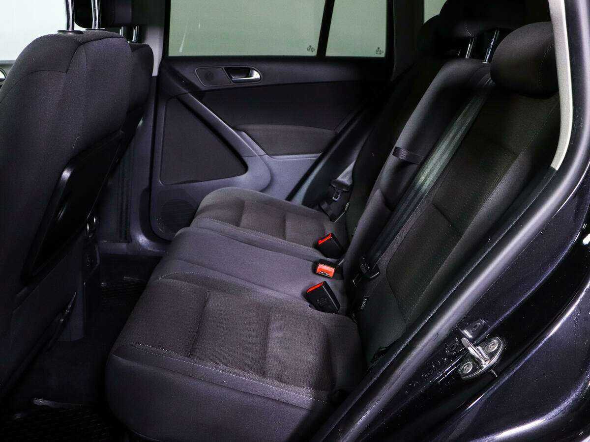 Volkswagen Tiguan 2012 года с пробегом. Фото: #9