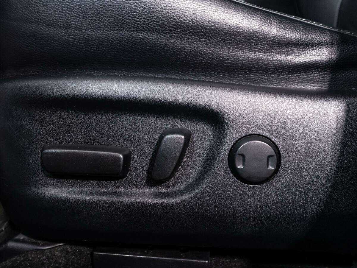 Toyota RAV4 2018 года с пробегом. Фото: #16