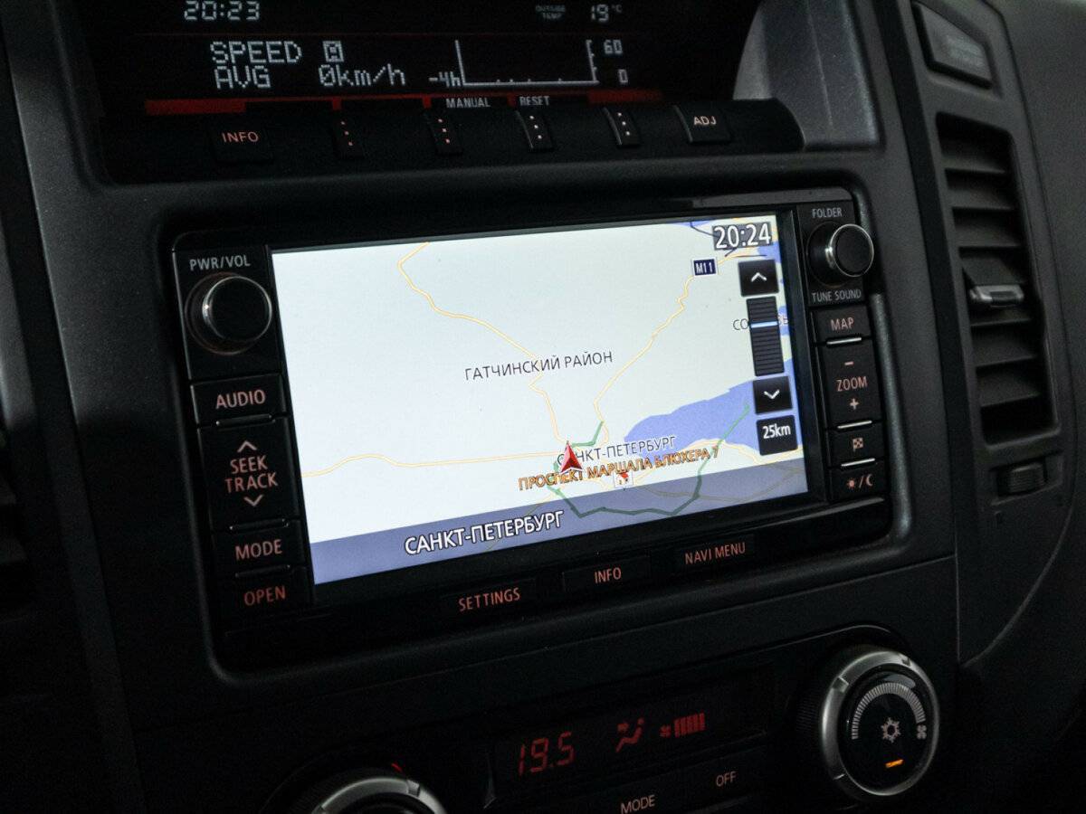 Mitsubishi Pajero 2012 года с пробегом. Фото: #17