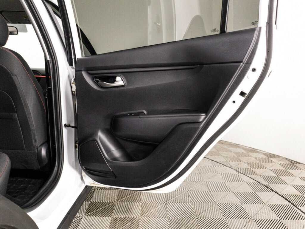 Kia Rio 2021 года с пробегом. Фото: #26