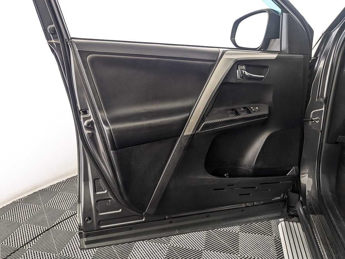 Toyota RAV4 2014 года с пробегом. Фото: #18