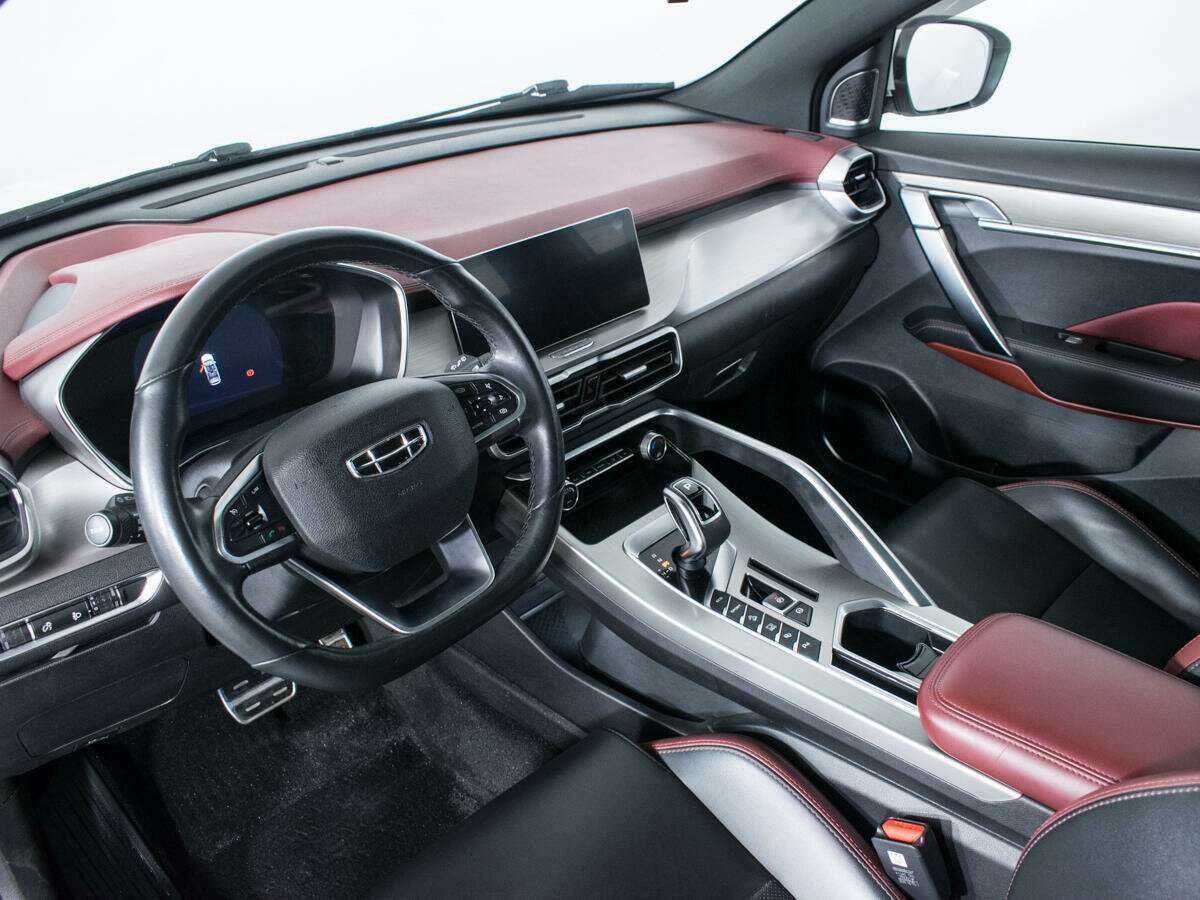 Geely Coolray 2021 года с пробегом. Фото: #11