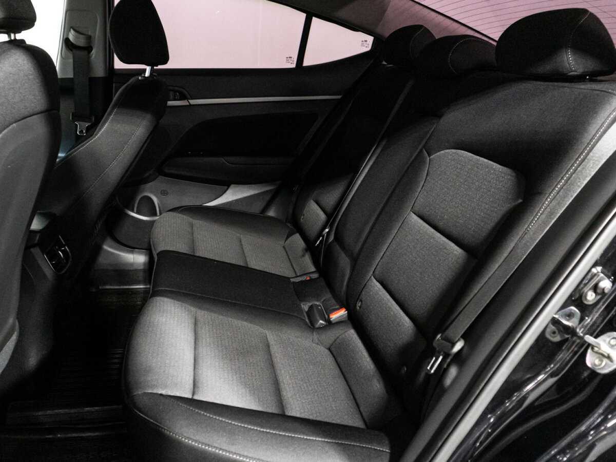 Hyundai Elantra 2017 года с пробегом. Фото: #10