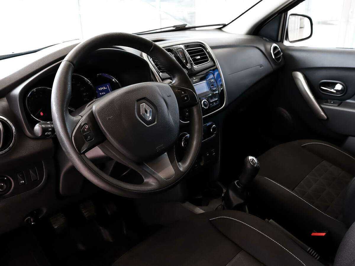 Renault Sandero 2017 года с пробегом. Фото: #8