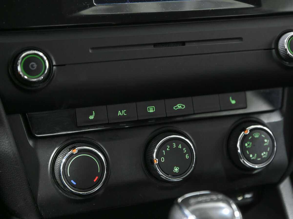 Skoda Octavia 2016 года с пробегом. Фото: #11