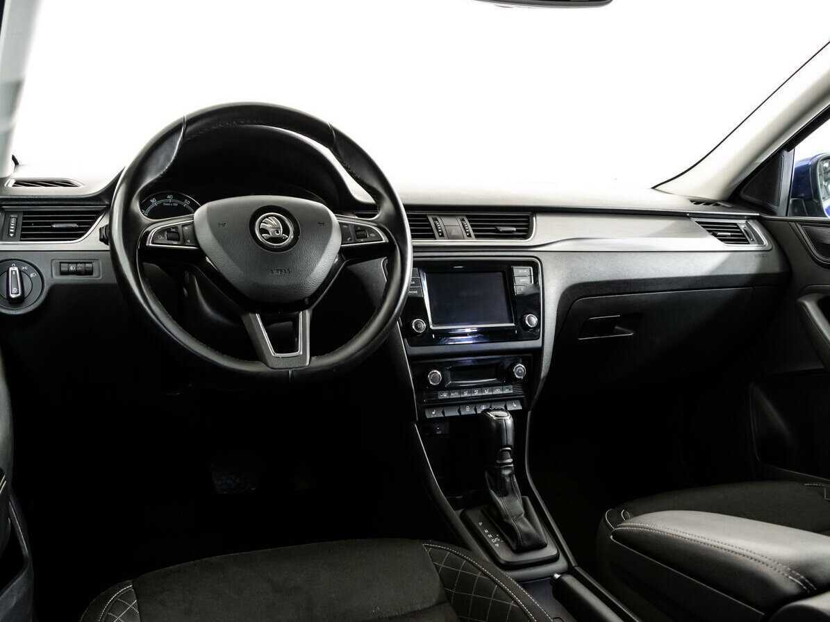 Skoda Rapid 2017 года с пробегом. Фото: #9