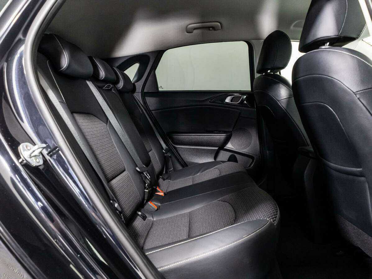 Kia Ceed 2018 года с пробегом. Фото: #9