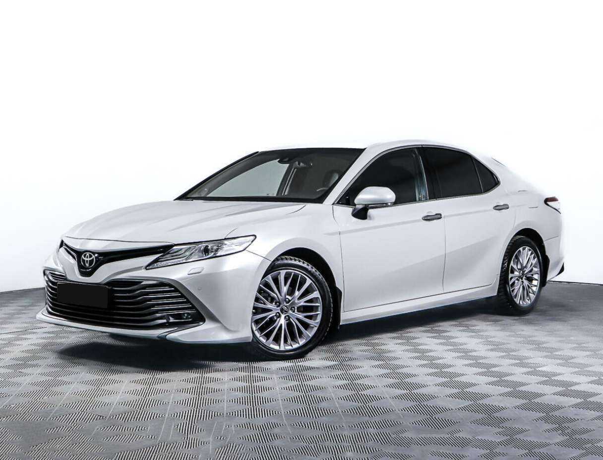Toyota Camry 2018 года с пробегом. Фото: #0