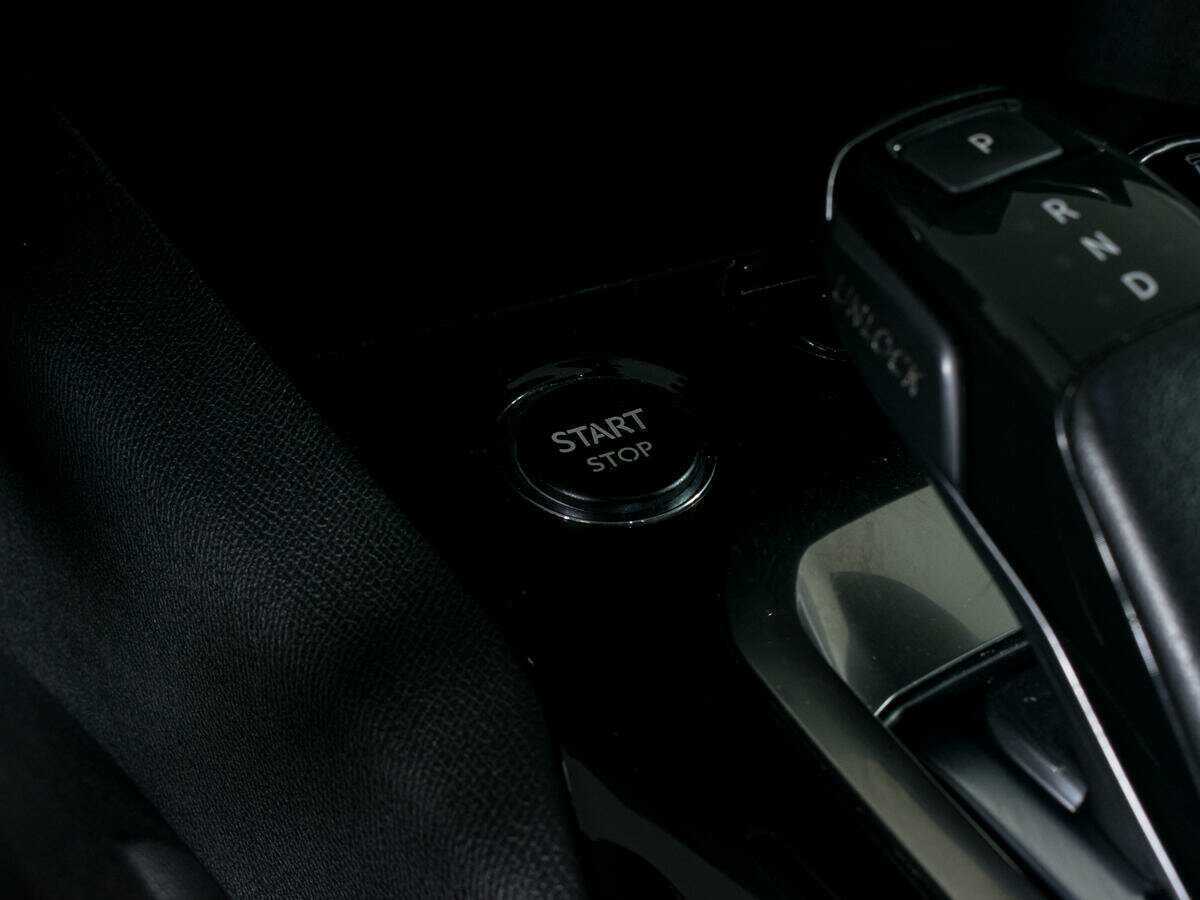 Peugeot 3008 2018 года с пробегом. Фото: #13