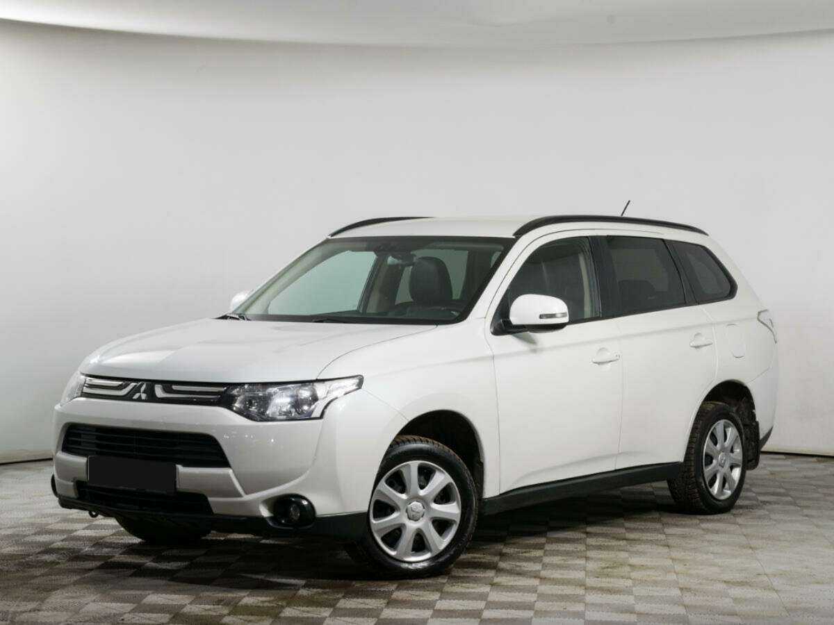 Mitsubishi Outlander 2013 года с пробегом. Фото: #0