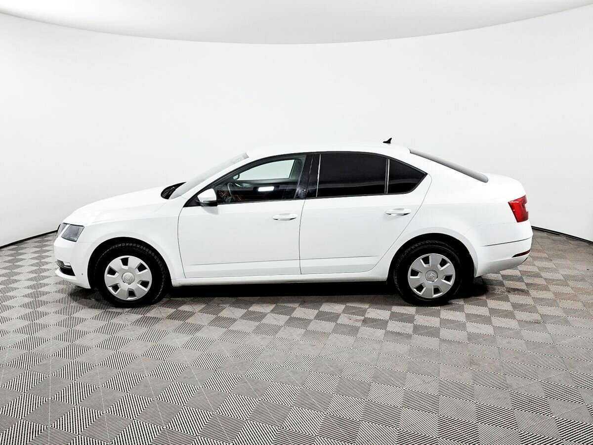 Skoda Octavia 2019 года с пробегом. Фото: #6