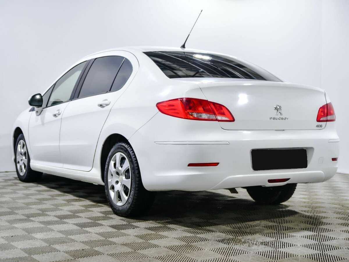 Peugeot 408 2012 года с пробегом. Фото: #3