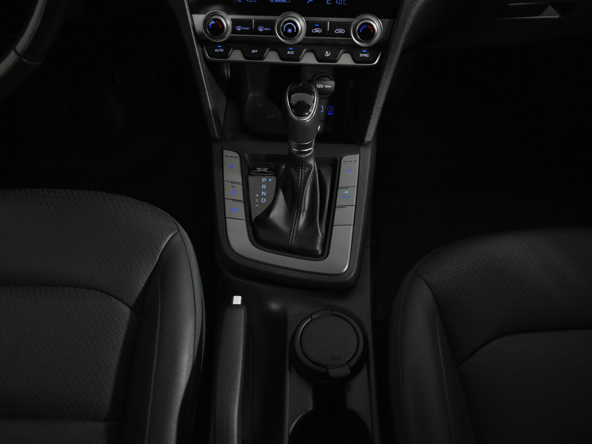 Hyundai Elantra 2019 года с пробегом. Фото: #13