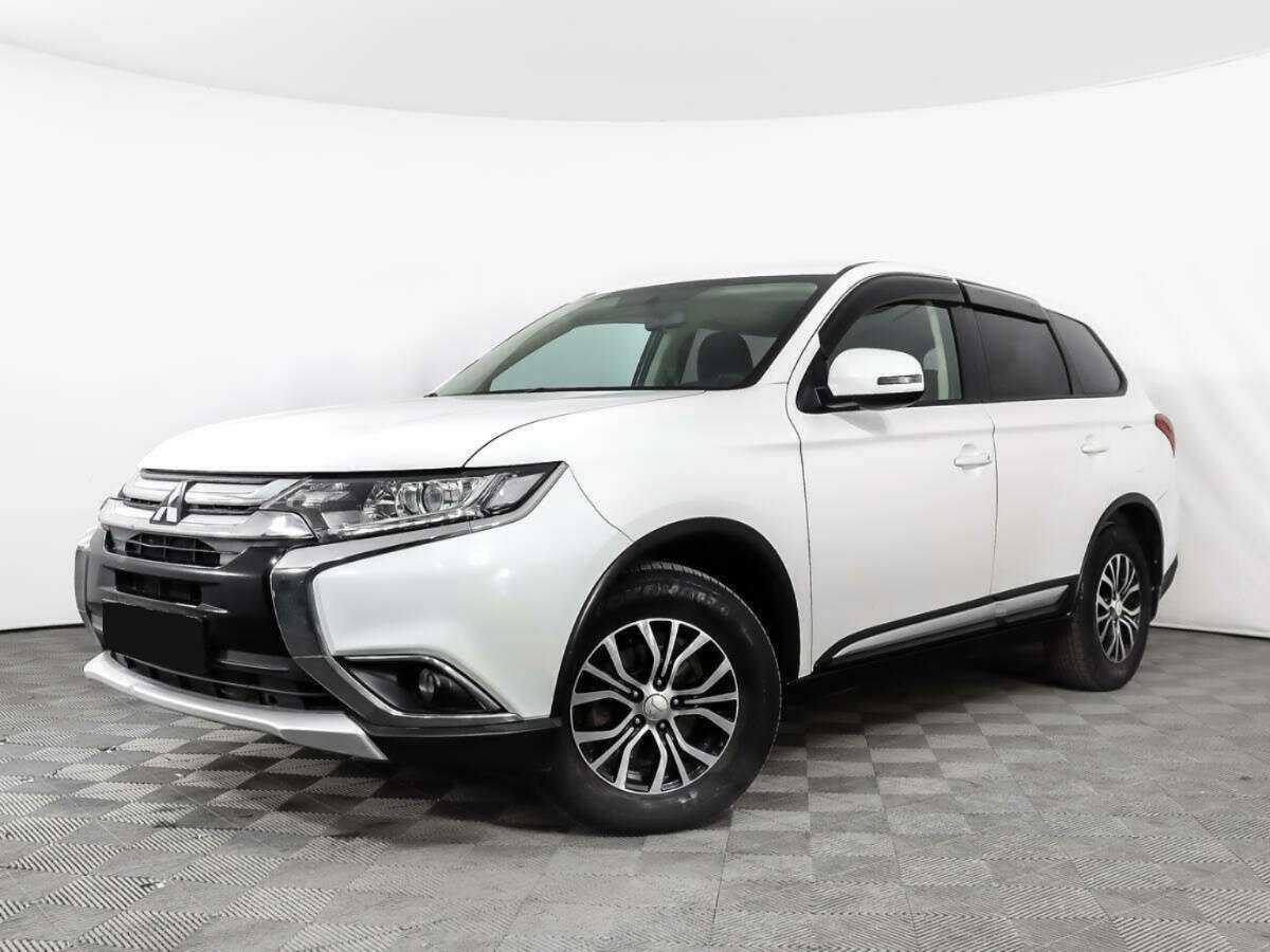Mitsubishi Outlander 2016 года с пробегом. Фото: #0