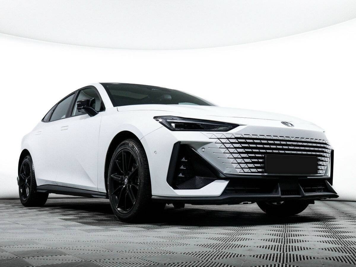 Changan UNI-V 2023 года с пробегом. Фото: #18