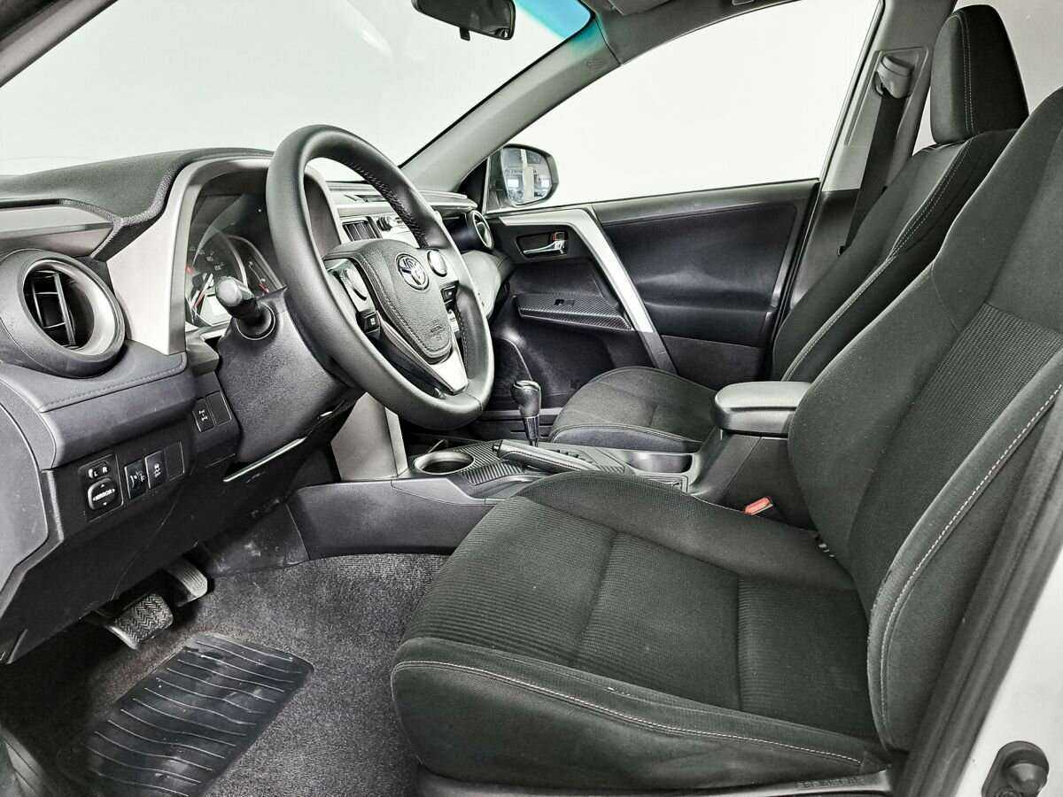 Toyota RAV4 2014 года с пробегом. Фото: #13