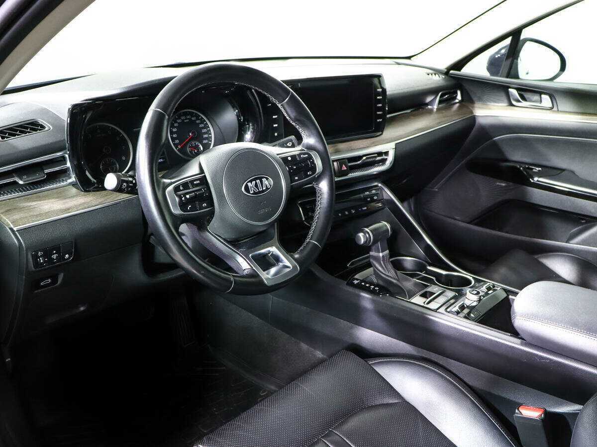 Kia K5 2020 года с пробегом. Фото: #11