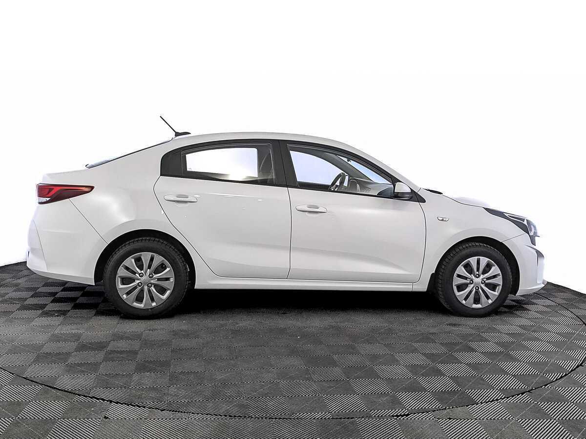 Kia Rio 2021 года с пробегом. Фото: #3