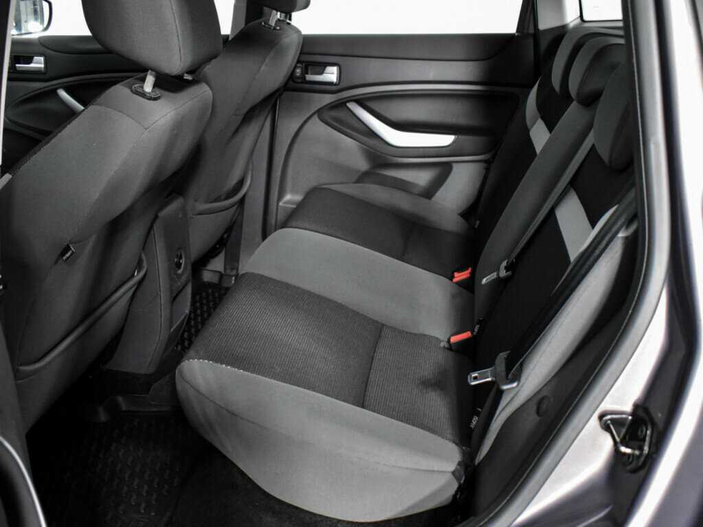 Ford Kuga 2012 года с пробегом. Фото: #11