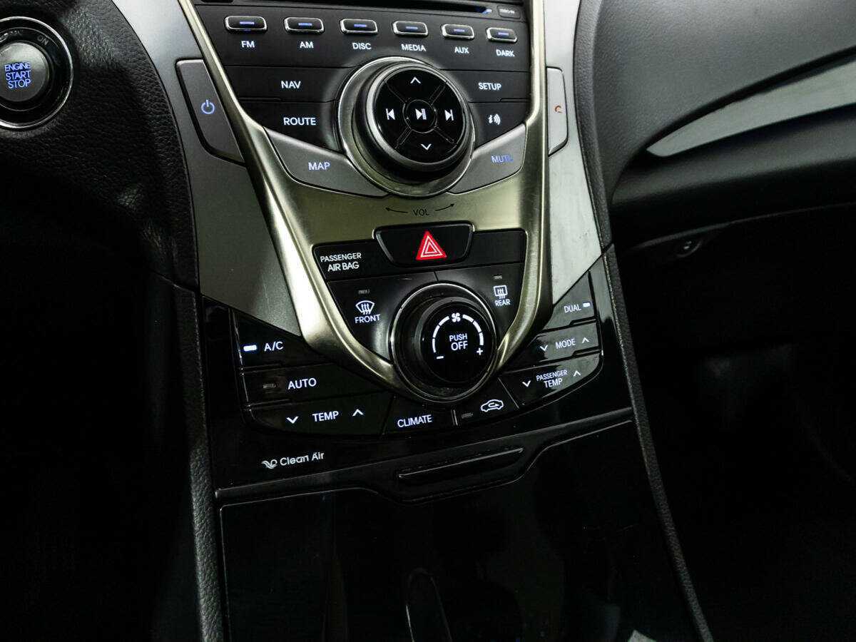 Hyundai Grandeur 2013 года с пробегом. Фото: #18