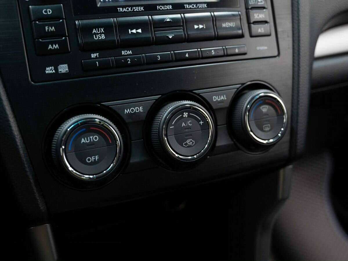 Subaru Forester 2014 года с пробегом. Фото: #18