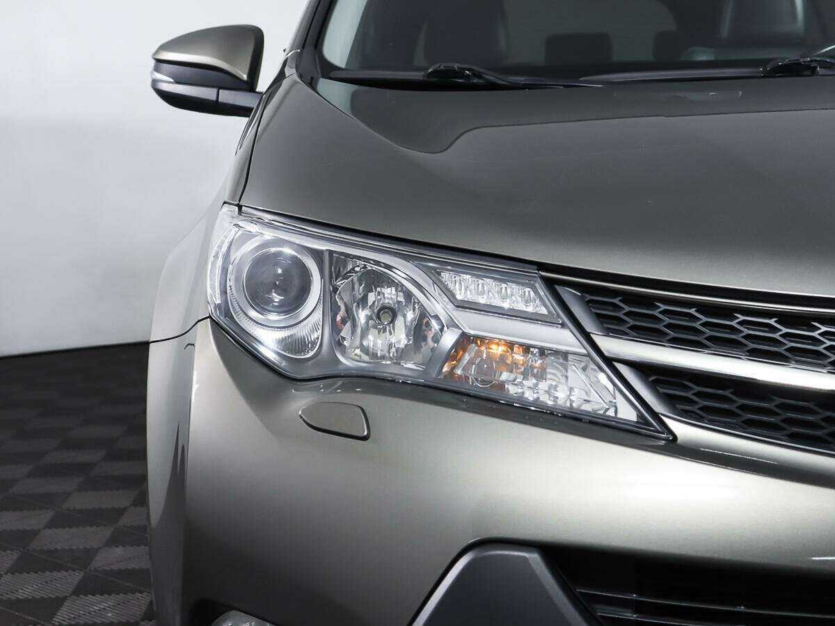 Toyota RAV4 2013 года с пробегом. Фото: #18