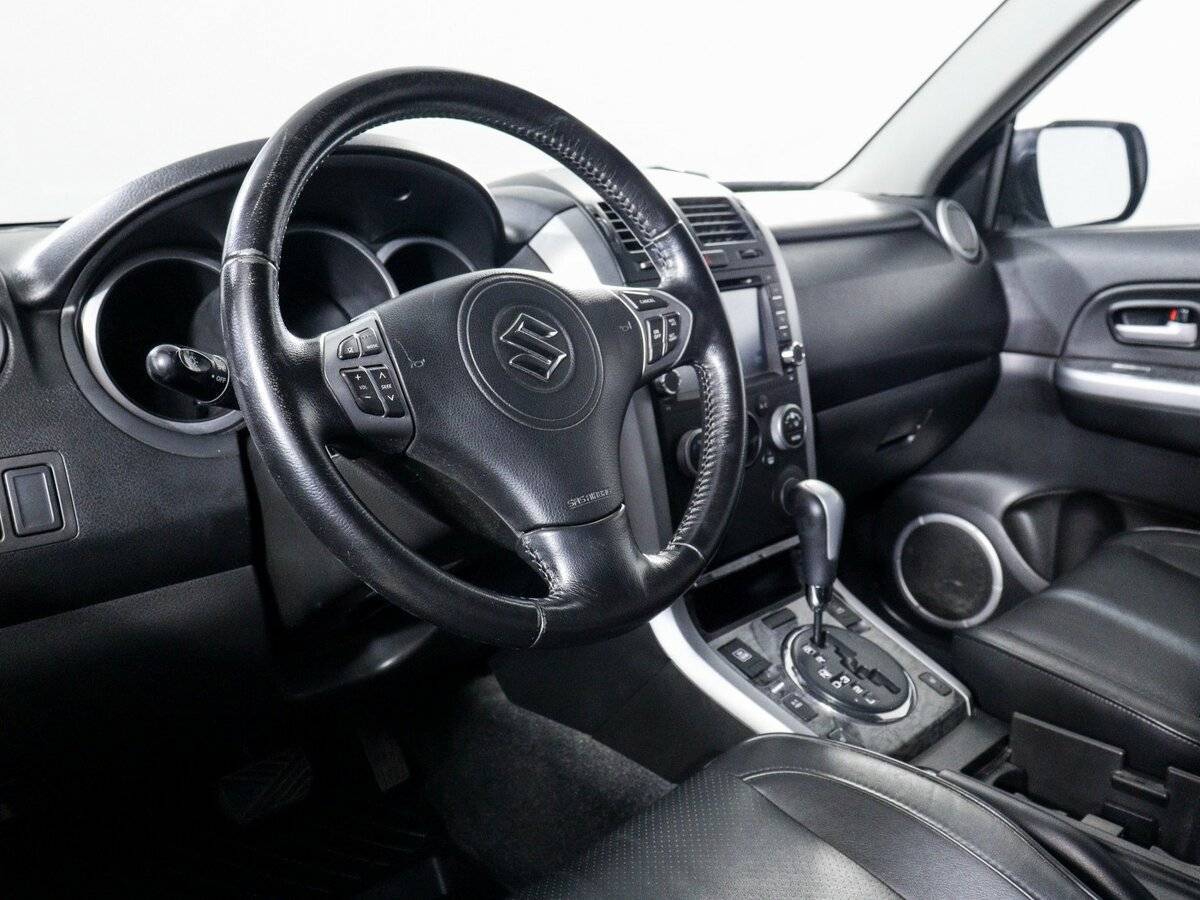 Suzuki Grand Vitara 2013 года с пробегом. Фото: #10