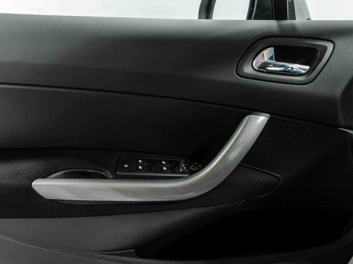 Peugeot 408 2012 года с пробегом. Фото: #10