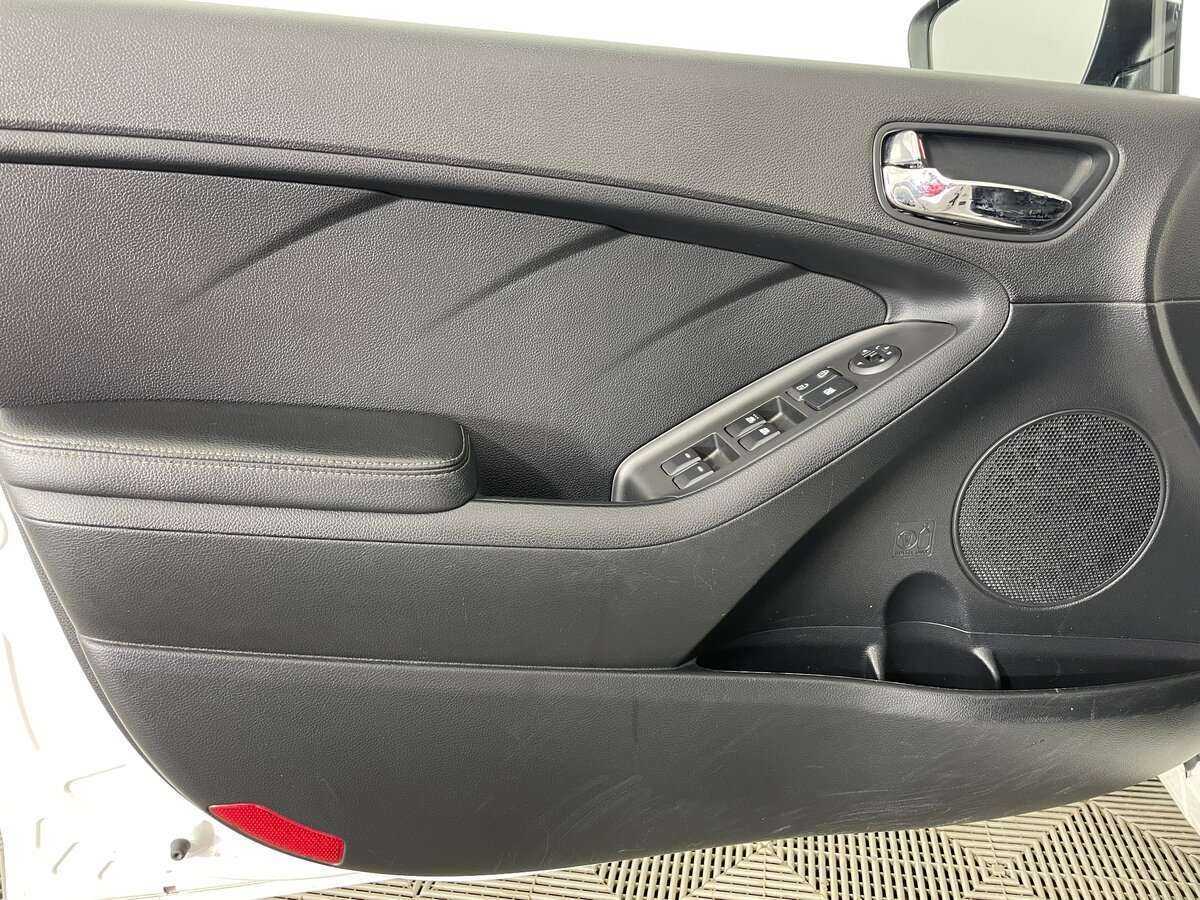 Kia Cerato 2014 года с пробегом. Фото: #14