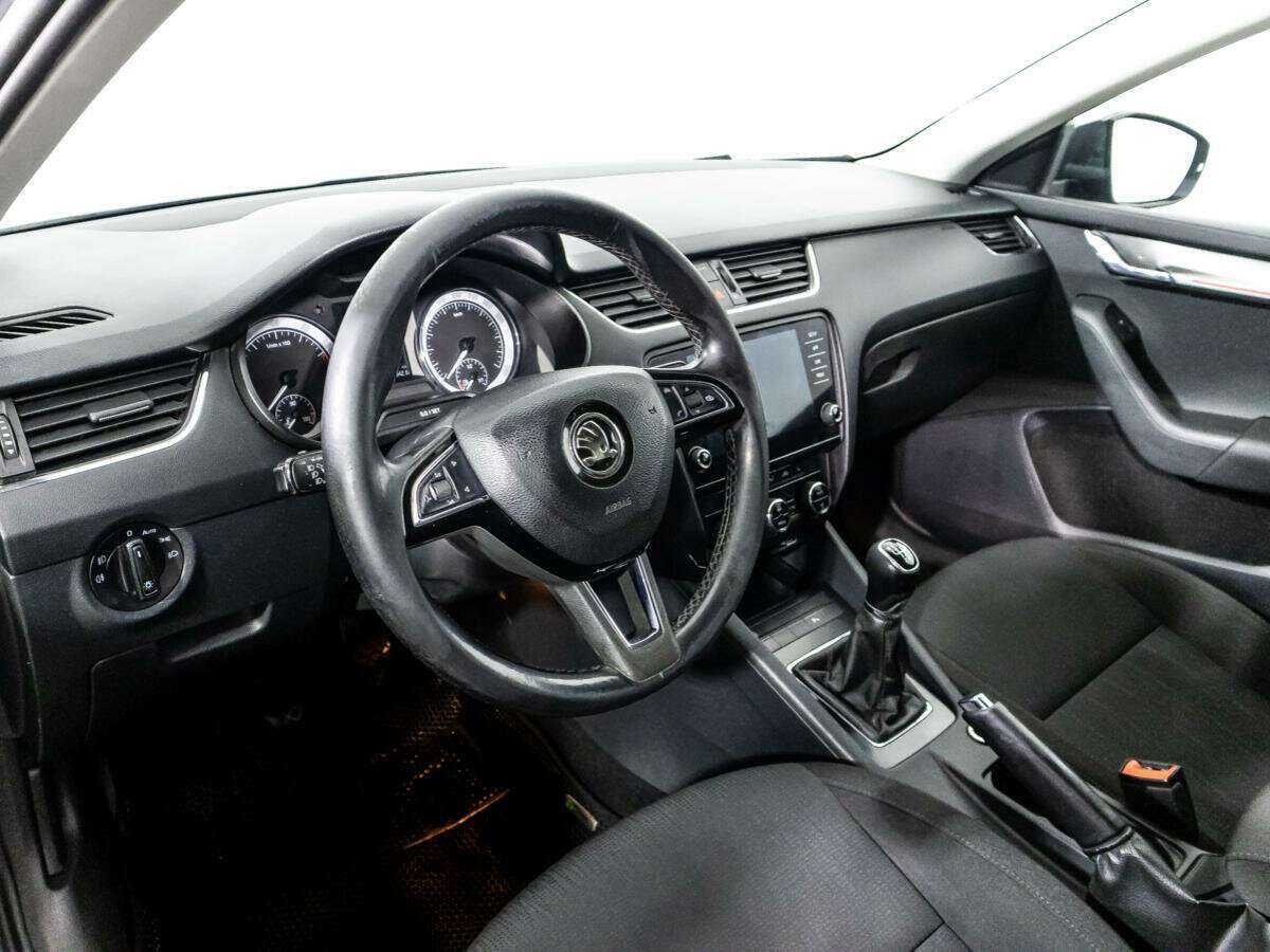 Skoda Octavia 2018 года с пробегом. Фото: #10