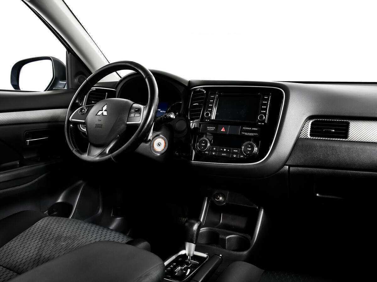 Mitsubishi Outlander 2013 года с пробегом. Фото: #8