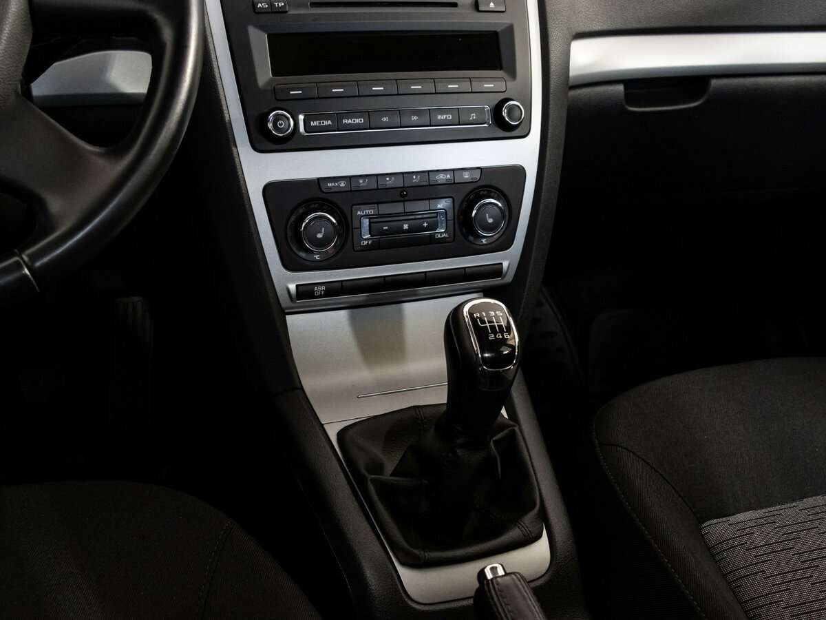 Skoda Octavia 2012 года с пробегом. Фото: #9