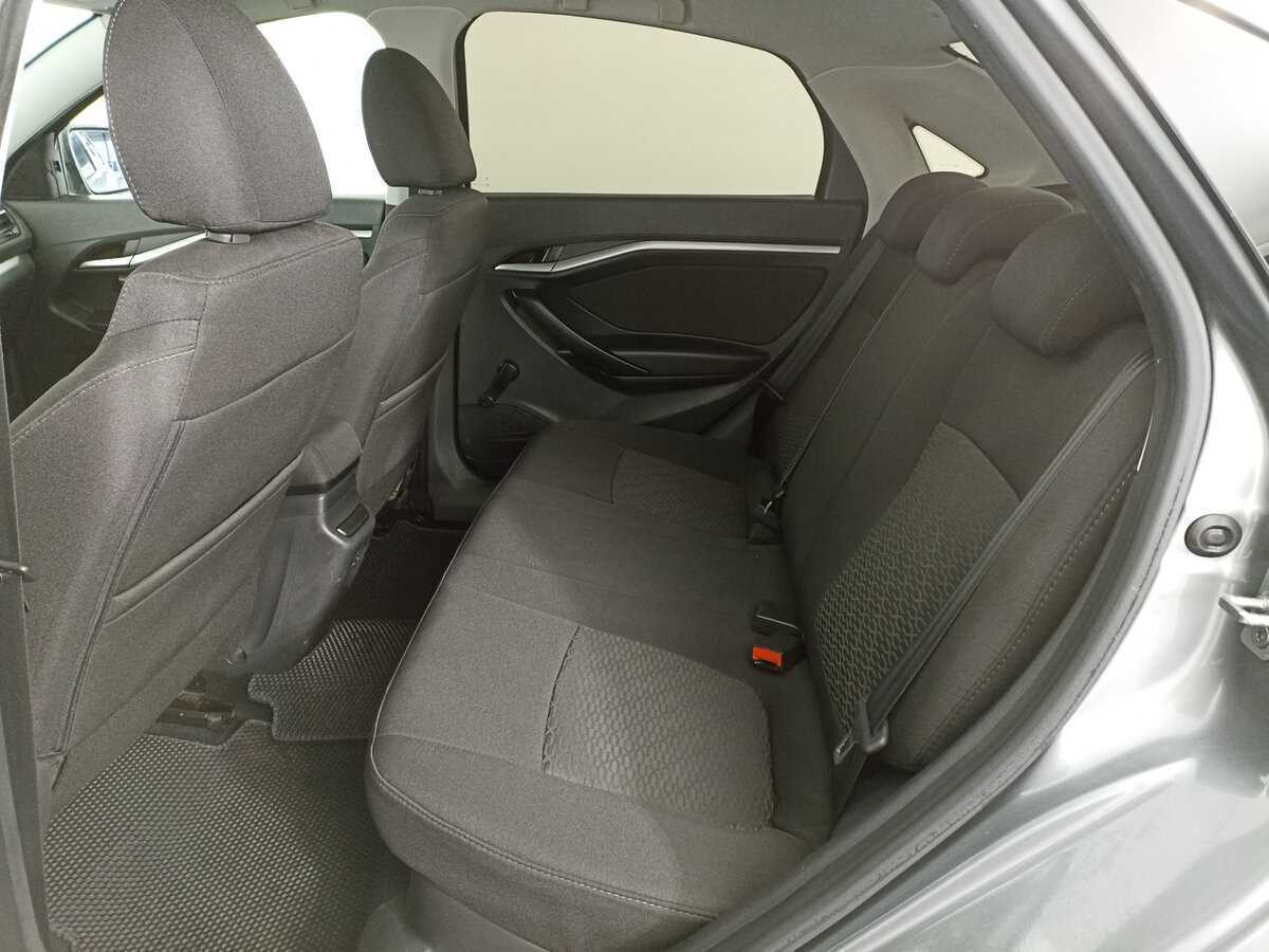 Lada (ВАЗ) Vesta 2018 года с пробегом. Фото: #10