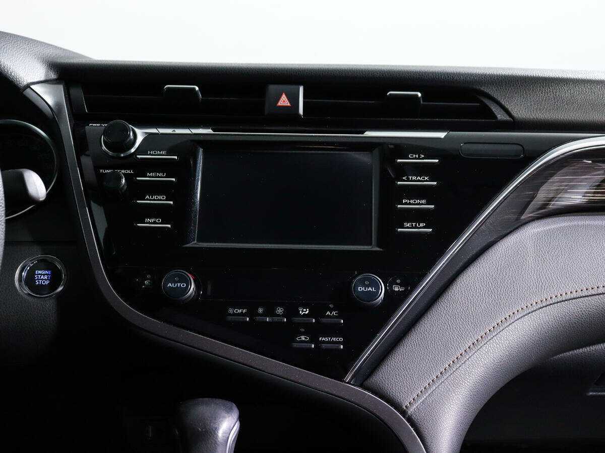 Toyota Camry 2020 года с пробегом. Фото: #10