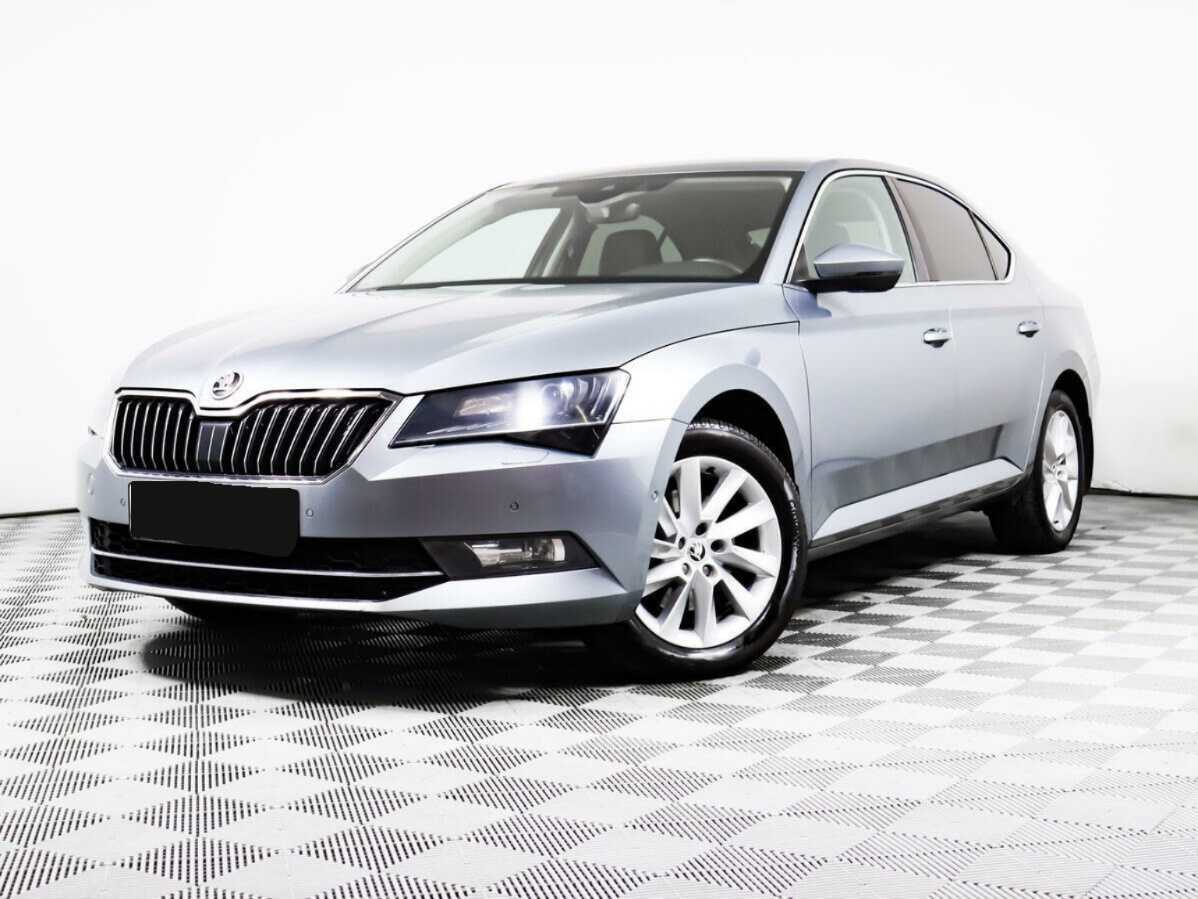 Skoda Superb 2017 года с пробегом. Посмотреть фото