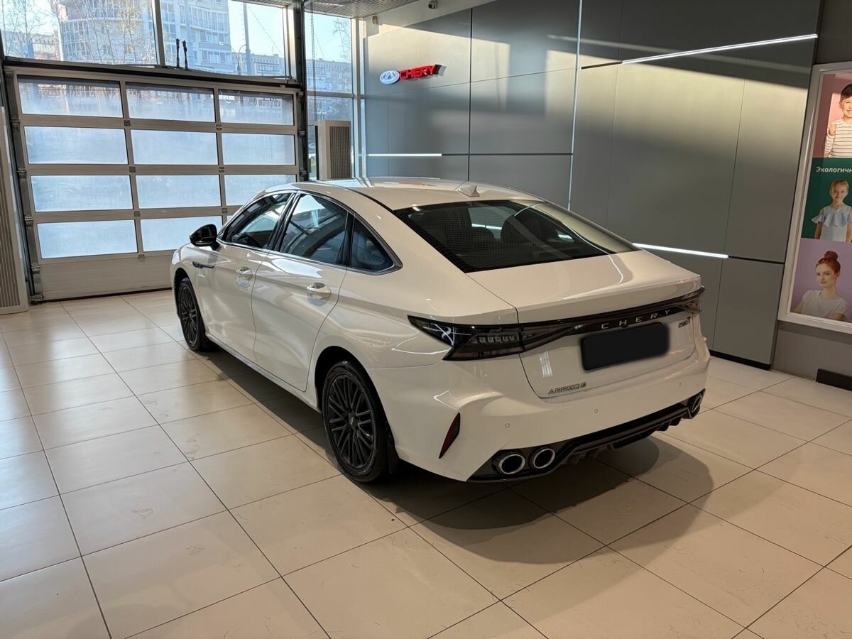 Chery Arrizo 8 2024 года с пробегом. Фото: #5