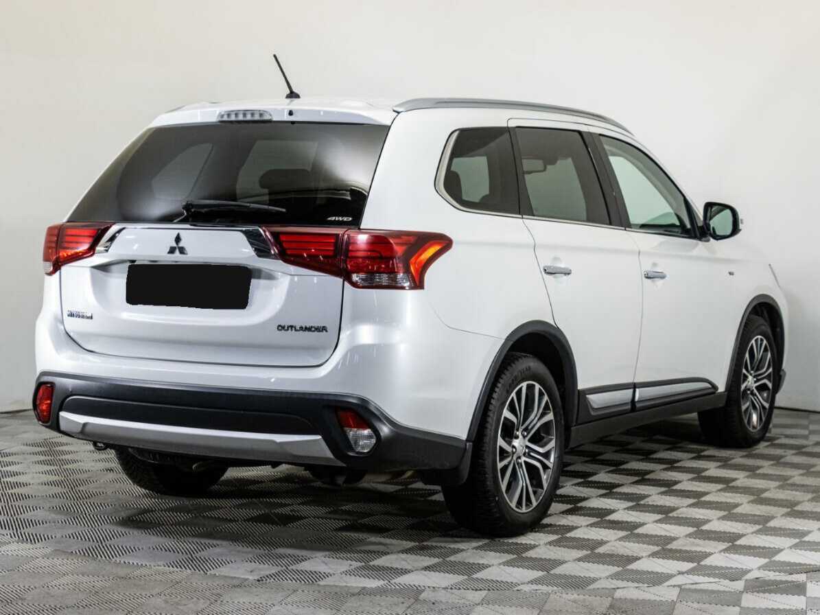 Mitsubishi Outlander 2016 года с пробегом. Фото: #4