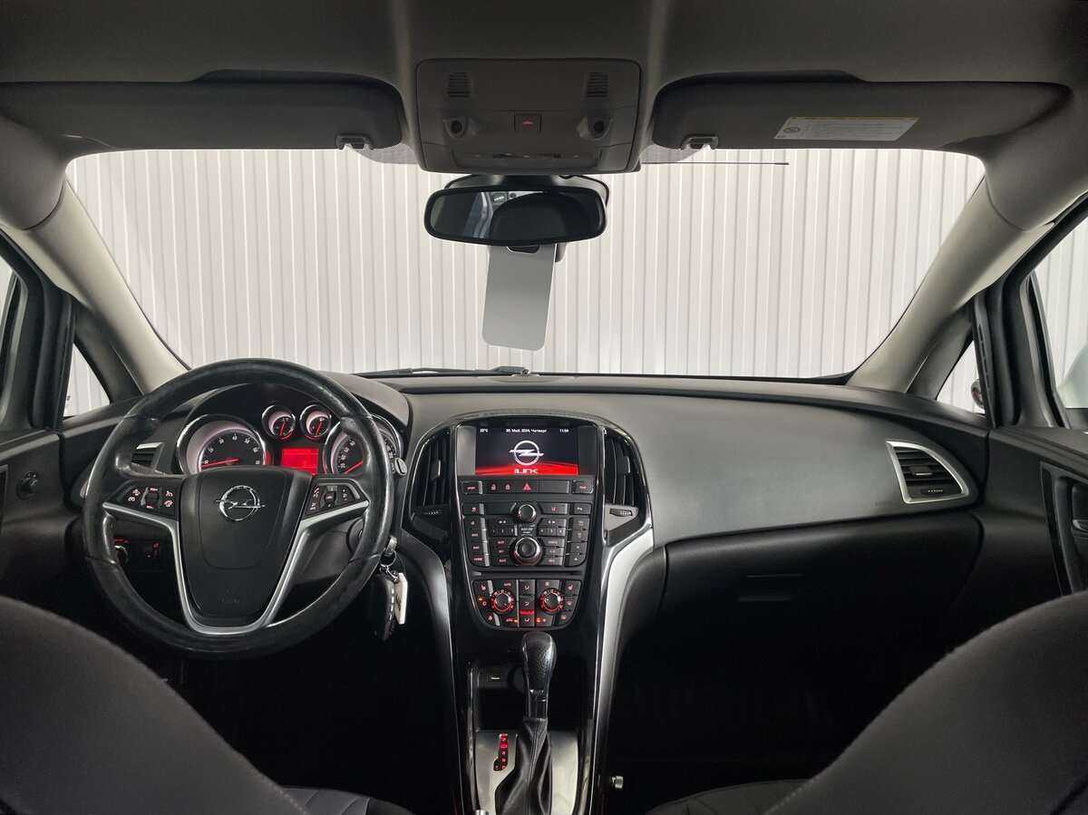 Opel Astra 2014 года с пробегом. Фото: #8