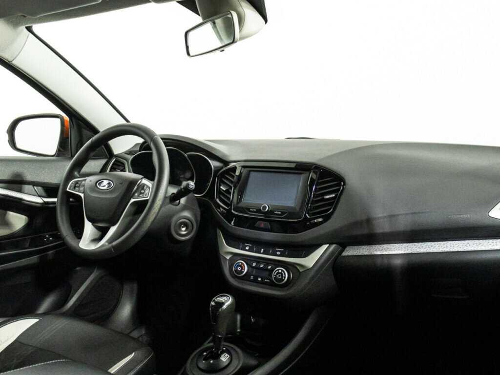 Lada (ВАЗ) Vesta 2018 года с пробегом. Фото: #8