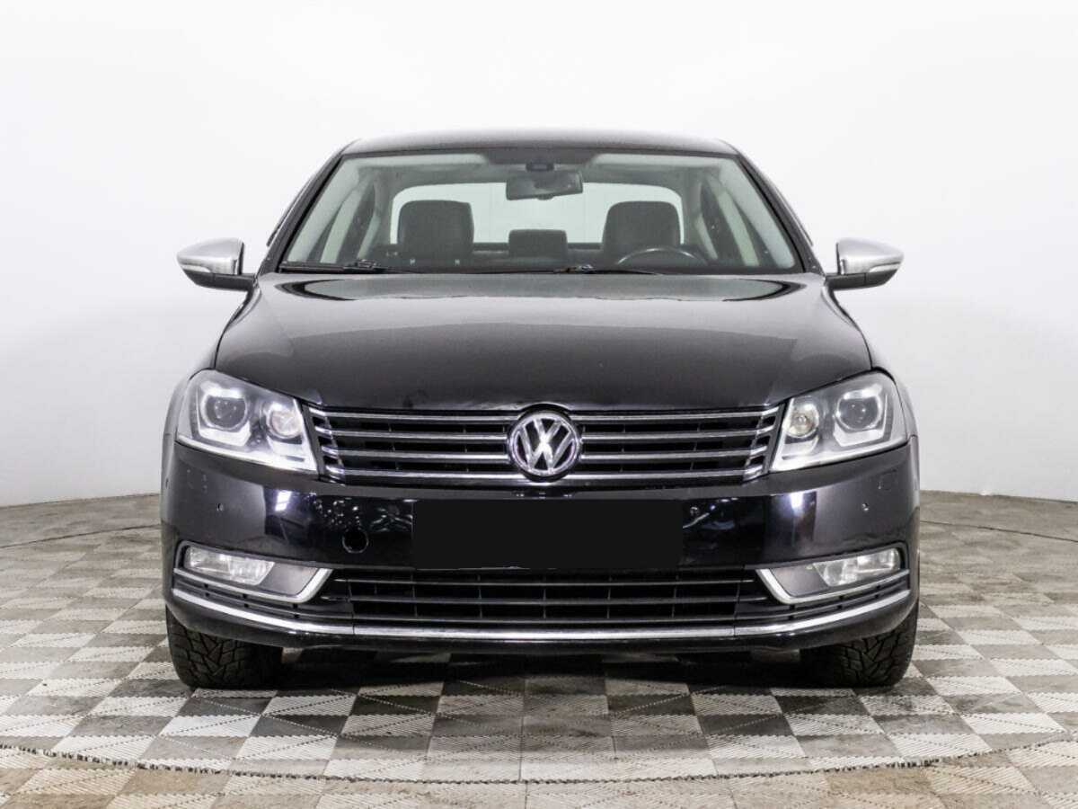 Volkswagen Passat 2012 года с пробегом. Фото: #1