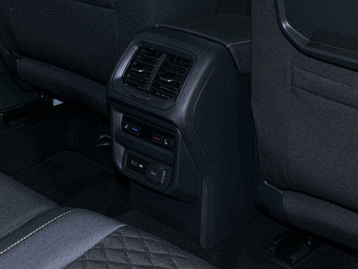 Volkswagen Tiguan 2018 года с пробегом. Фото: #12